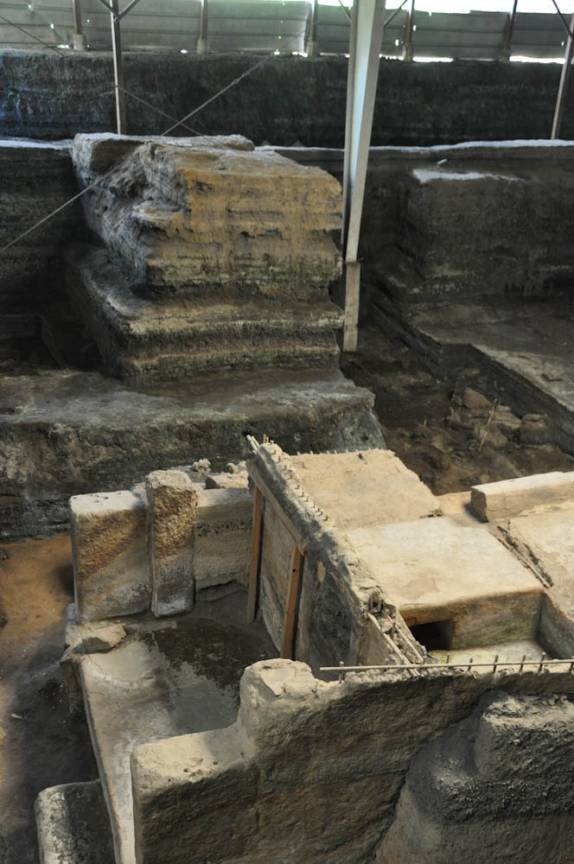 Ruínas de aldeia maya soterrada por cinzas vulcânicas de Joya de Cerén, em El Salvador